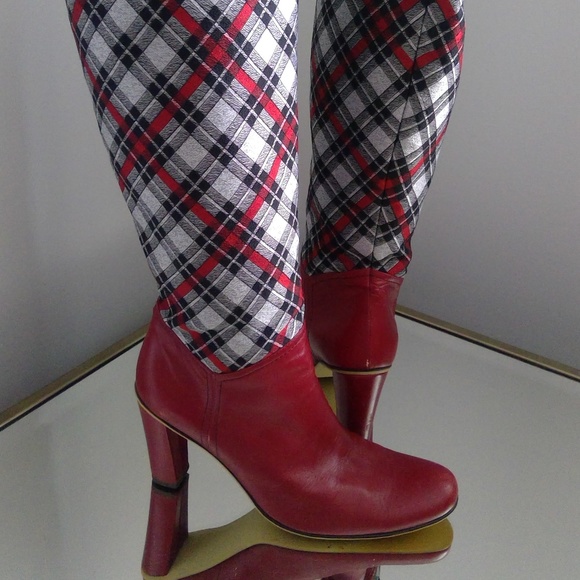 Lario Shoes - Lario Boots